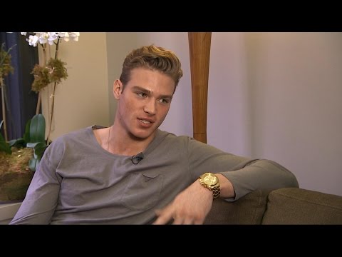 download lagu mp3 mp4 How To Be A Famous Male Model, download mp3 How To Be A Famous Male Model free downloadn, video klip How To Be A Famous Male Model