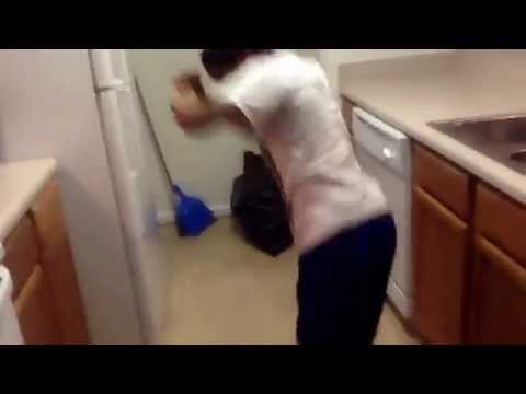 Bobby shmurda dance (king lil jay)
