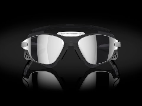 Oakley Xeus™_AG - Discover From Within