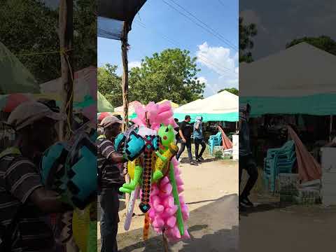 ambiente afuera de la corraleja, arenal bolivar, Colombia.