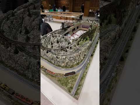 This entire portable N scale train layout travels by Honda CRV!
