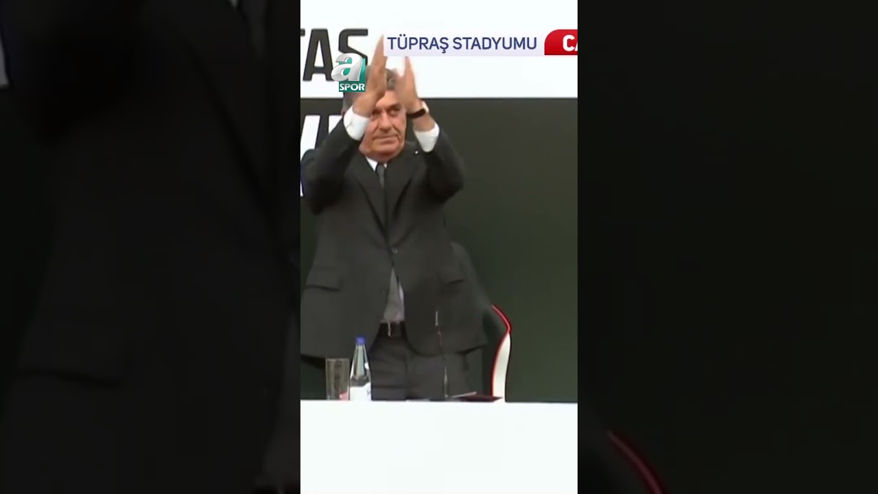 Serdal Adalı, Taraftarların "Büyük Başkan" Tezahüratlarına Ayağa Kalkarak Karşılık Verdi
