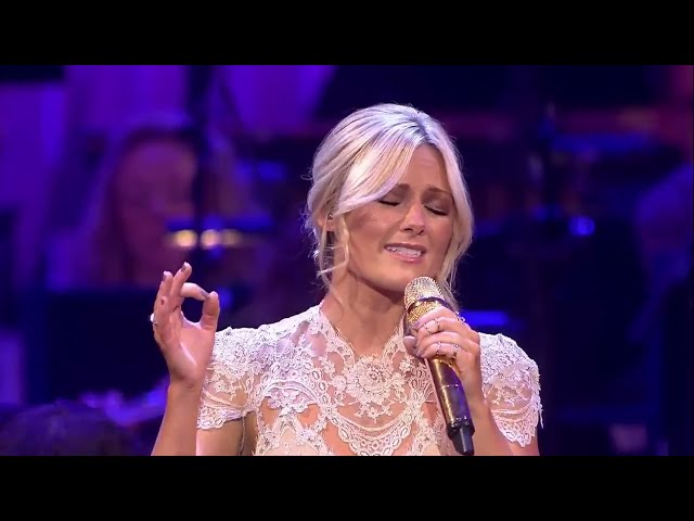 Stille Nacht von Helene Fischer ((jetzt ansehen))