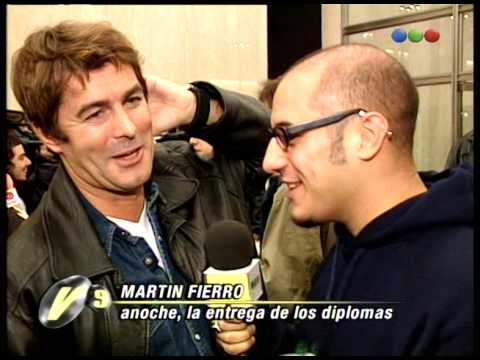 Fierita en la entrega de diplomas de los Martin Fierro 2001 - Versus