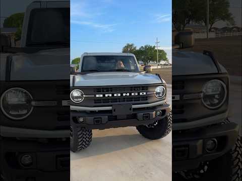 Just got the 37s & King Coilovers installed! #bronco #broncobuild #37s #kingshocks #coyotedirect