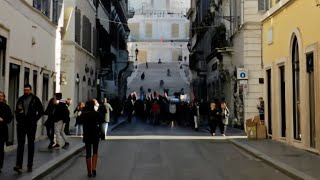 Walking Tour: Via Condotti and Piazza di Spagna