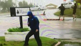 Weather Channel defends reporter accused faking struggling against hurricane winds