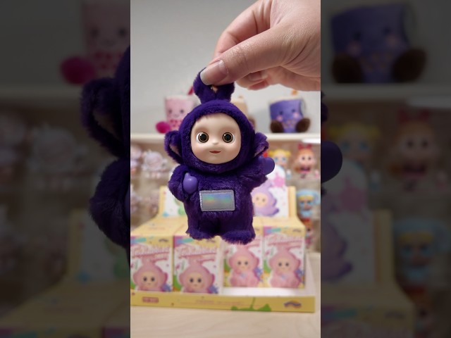 Vídeo relacionado con Teletubbies - Peluche saltarín PO, 28 cm (Giochi Preziosi TLB09000)