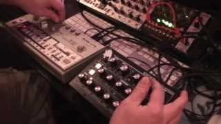 Video thumbnail for TB-303 + Moog Minitaur + Schippmann CS-8 + Harvestman Kuzminorgel = Fun by iVardensphere