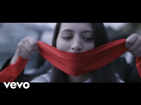 Gambino Akuboy, Rhianna Georgia - Table [Official Video]