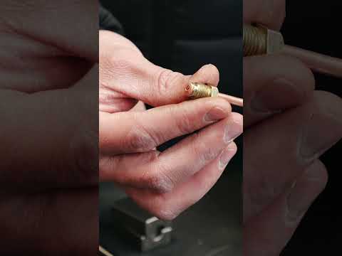 Vidéo de démonstration du produit COFFRET EVASEUR TUYAU DE FREIN