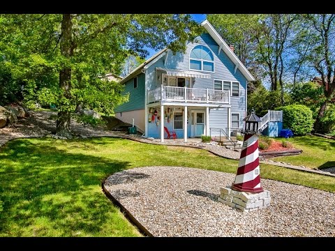 5 Bedroom Wingaersheek Beach House For Sale in Gloucester