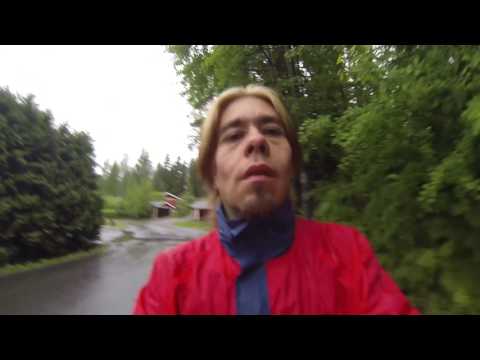 Näin mennään sateessa eilen