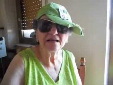 Nonna rapper canta O' vient di clementino