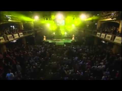 Ewa Farna - Lucerna (6.12.2009) - Maska (TOUR: Buď virtuální)