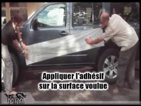 comment poser autocollant voiture
