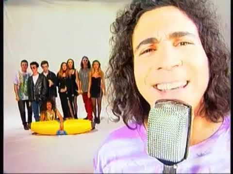 The Aris Thomas Project   Φάε τη μπανάνα Official Music Video