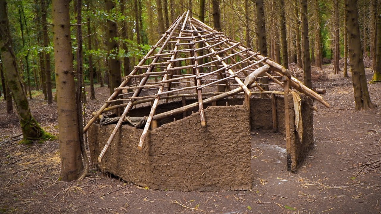 Building an Iron Age House by Hand: Celtic Roundhouse Bushcraft Camp (PART 7)