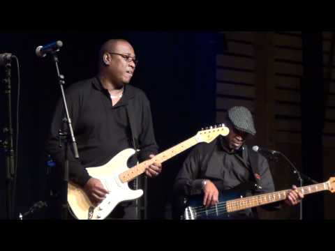 Thumbnail for CHICAGO BLUES  LEOGNAN 19 NOV 2011 015 by R.E.M.