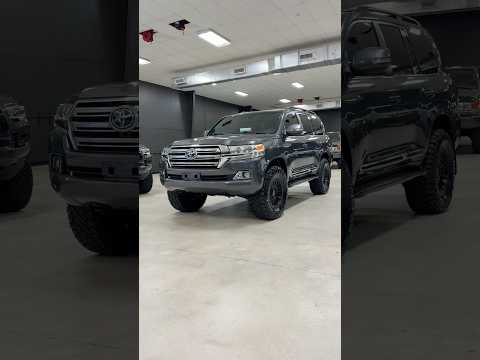 2016 Toyota Land Cruiser