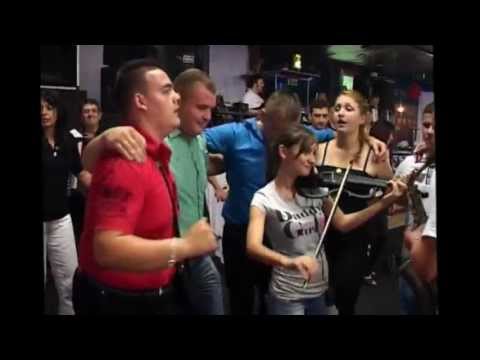 Punolestvo Andrijane Mijajlovic BATINAC / PRESTIZ 01.08.2012 ORKESTAR URNEBES I VIOLETA MARINOVIC