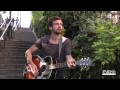 A Montmartre Igit chante "Don't get me wrong ...