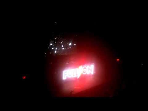 Ferry Corsten @ Stereo Live - Swedish House Mafia feat. John Martin - Don't You Worry Child