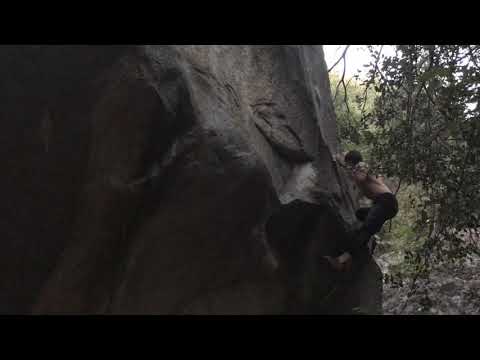Yosemite Bouldering: Yabo Roof (V12)