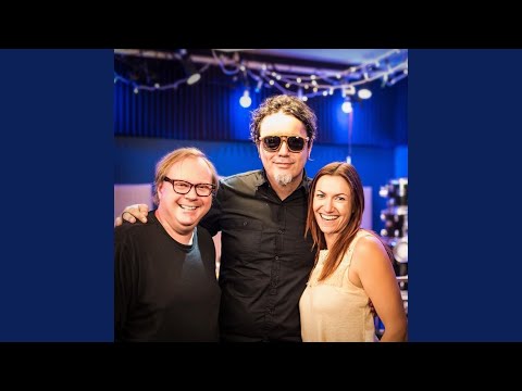 Sarajevo, New York, Roma (Live Acoustic)