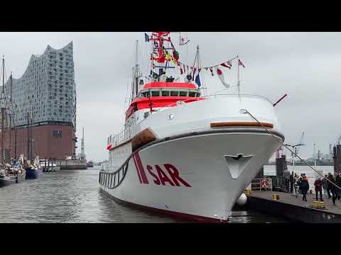 HERMANN MARWEDE Seenotrettungskreuzer Überseebrücke beim Hamburger Hafengeburtstag 2023