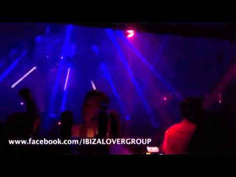 Ricardo Villalobos & Marco Carola @ Cocoon Ibiza - Playing - David Gtronic - Kalliope (Original Mix)