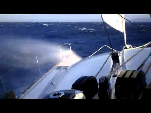 Fast sailing on catamaran. Wind 40-45 knots, Lagoon 38. ATLAS-yacht.ru