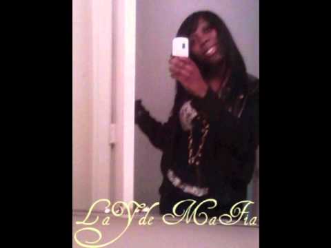 gucci mane mouthful of golds(femaleversion)