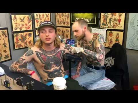 Bristol Tattoo Convention 2016. I get a new tattoo!!