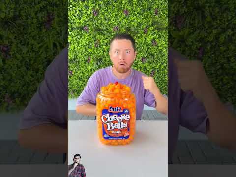 A disabled duckling helps his cat friend 🐤 0931 #DuckRescue #CuteAnimal #AnimalRescue