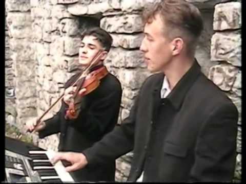 Raspjevane meraklije - Zena me nervira - (Official video 2005)