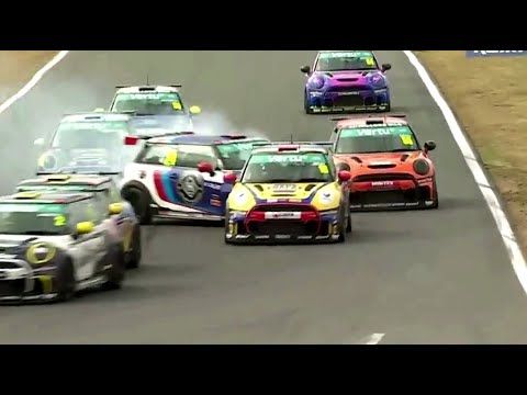 Mini Challenge GB Crashes 2025