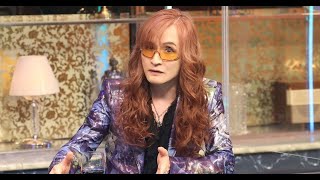 最新ニュース -  高見沢俊彦、ギター買い続けて還暦時500本　それから8年経った現在は