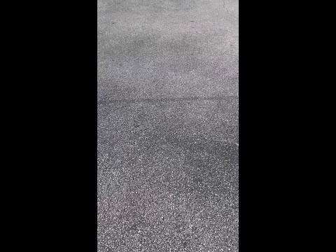 Get your Hero Hawaiian Rolls in select stores!