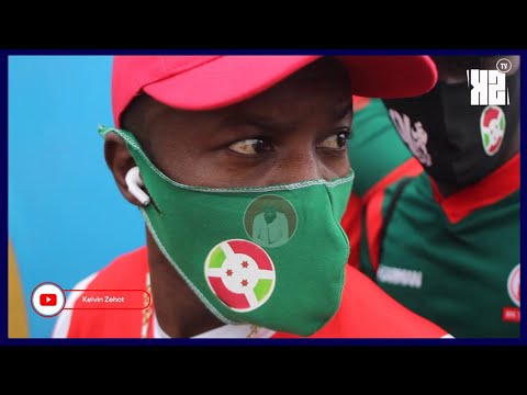 Ntibazonkiza Saido nabandi bakinyi b'intamba murugamba uko binjiye muri Stade