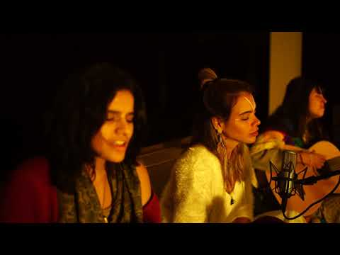 Santa Maria - Daniela Gun, Luiza Rosa e Amanda Serena