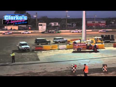 Modified Sedans - Heat 2 - QLD Title - Mackay Speedway - 06.06.15