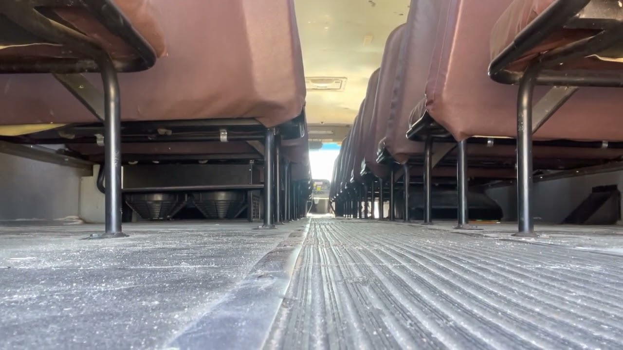 2009 Thomas C2 # 1050(Loud Axles)