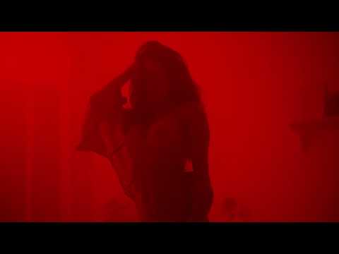 Refew - Poslouchej bejbe (OFFICIAL VISUAL)