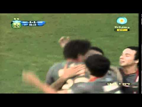 ESTUDIANTES VS RIVER (gol de sarulyte) clausura 2011