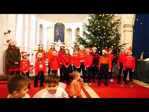 Djeca udruge KRČ i klapa Capocesto