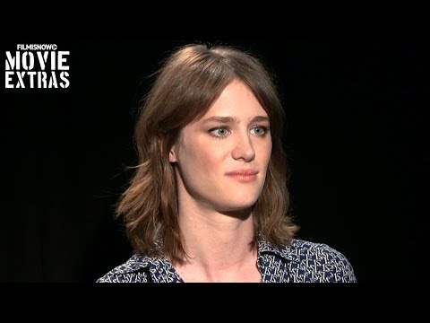 afbeelding Mackenzie Davis On-Set Interview (FilmIsNow)