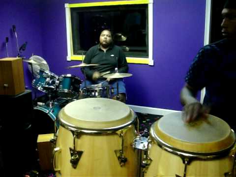 2X-CLUSIVE BAND@ MUZIC JUNKIES 1-30-09