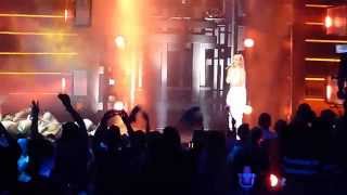 Dina Nah-You Make Me (La La La) LIVE HD.Melodifestivalfinalen i Friends Arena 2015