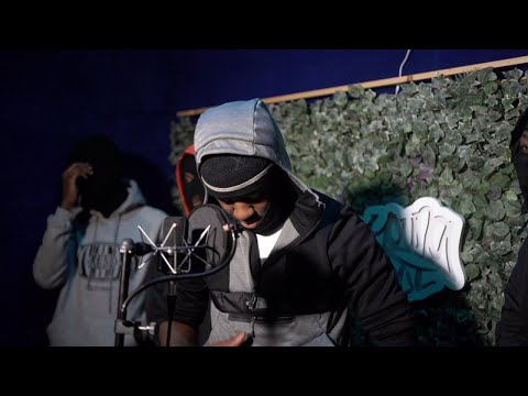 D7OFFICXAL - Freestyles With Kai